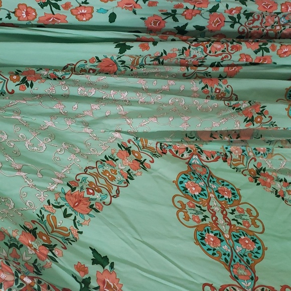 Maxi dress with slit - Picture 4 of 6